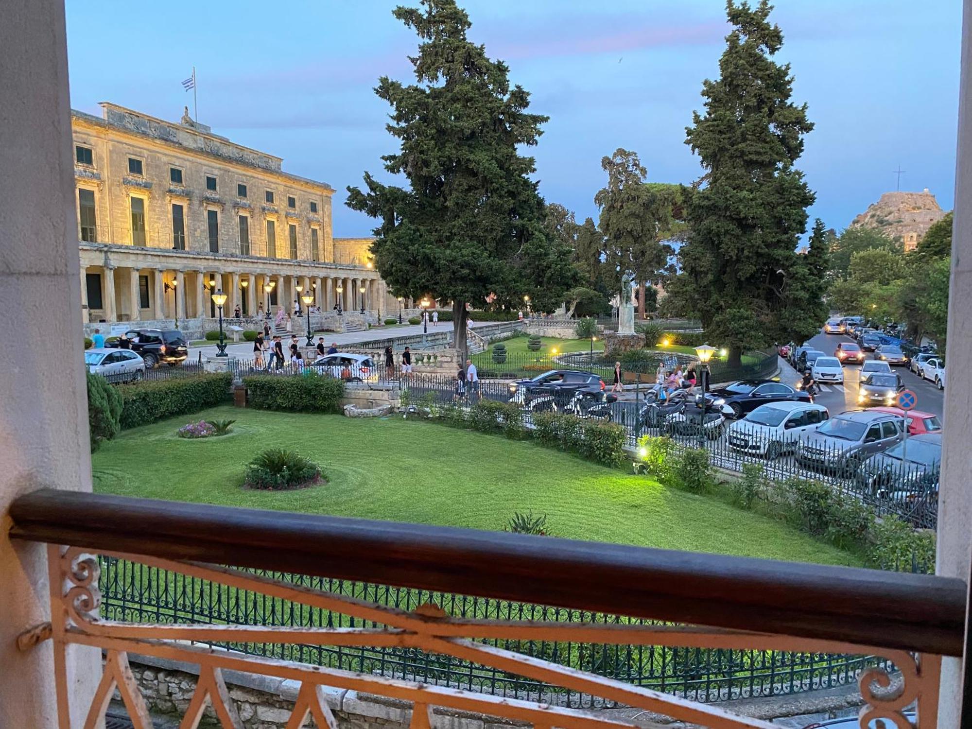 Palazzo Luxury Suite - View To Liston Square & Old Fortress Of Corfu Old Town מראה חיצוני תמונה
